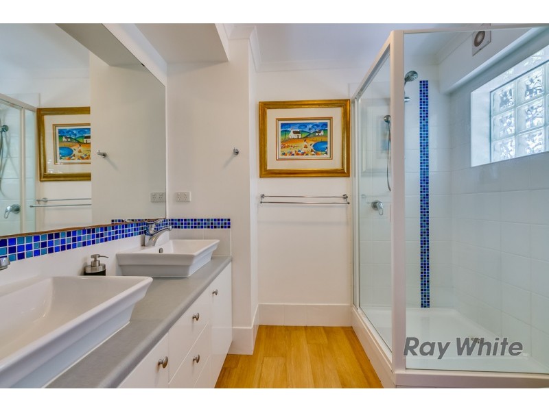 5 Saul Street, Thorneside QLD 4158