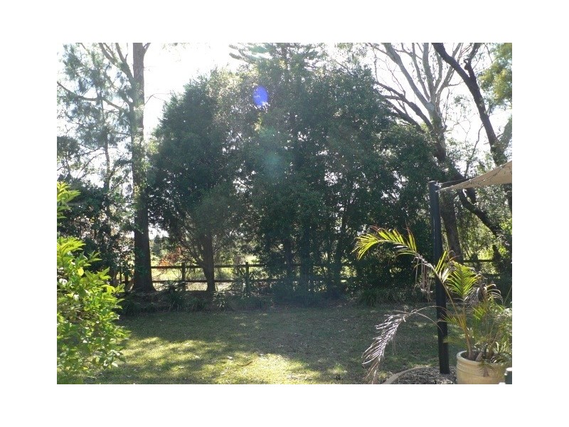 25 Fernbourne Road, Wellington Point QLD 4160