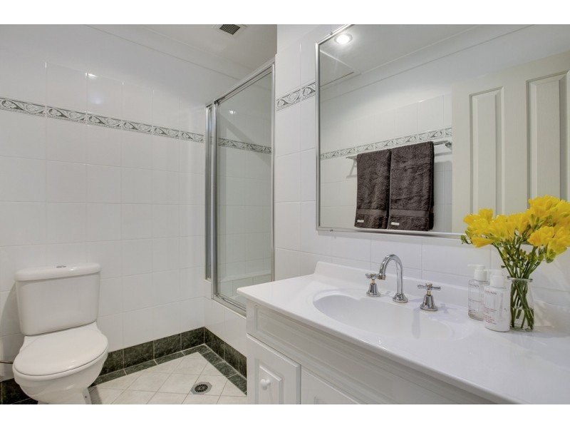 4/35 St Leonards Street, Coorparoo QLD 4151