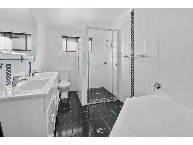 63 Pinewood Street, Capalaba QLD 4157