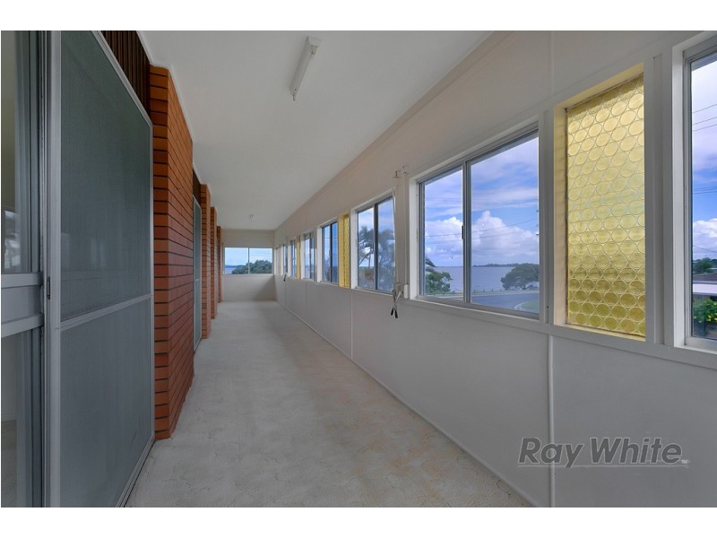 1 Beach Court, Victoria Point QLD 4165