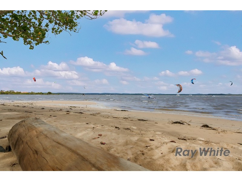 1 Beach Court, Victoria Point QLD 4165