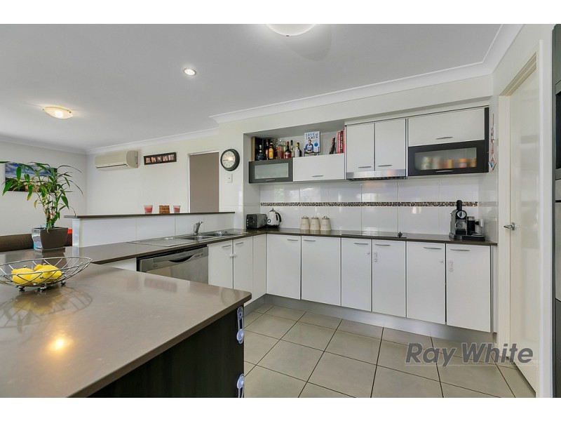 12 Pelorus Street, Redland Bay QLD 4165