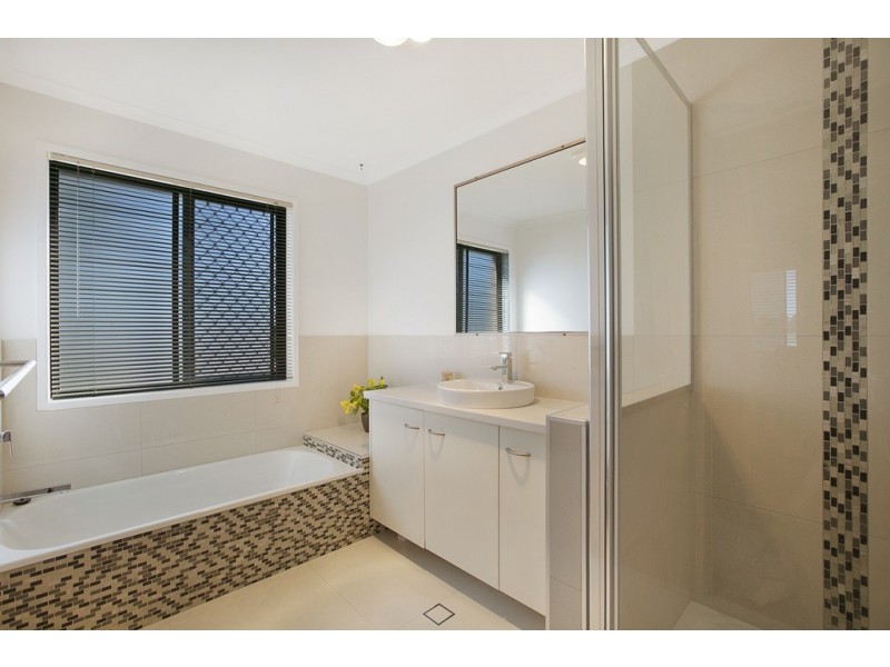 5 Osmond Court, Alexandra Hills QLD 4161