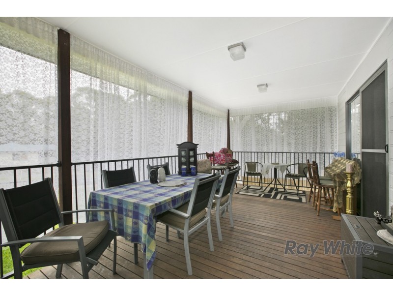 1 Tukkeri Street, Macleay Island QLD 4184