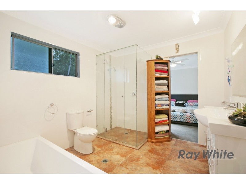 1 Tukkeri Street, Macleay Island QLD 4184