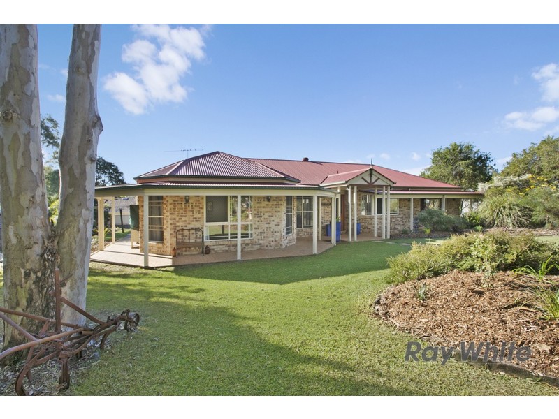 14 Beatty Road, Thorneside QLD 4158