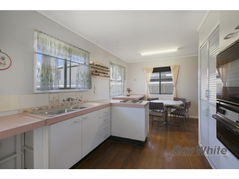 3 Roger Street, Birkdale QLD 4159