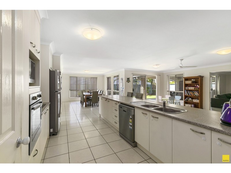 102 South Street, Thornlands QLD 4164