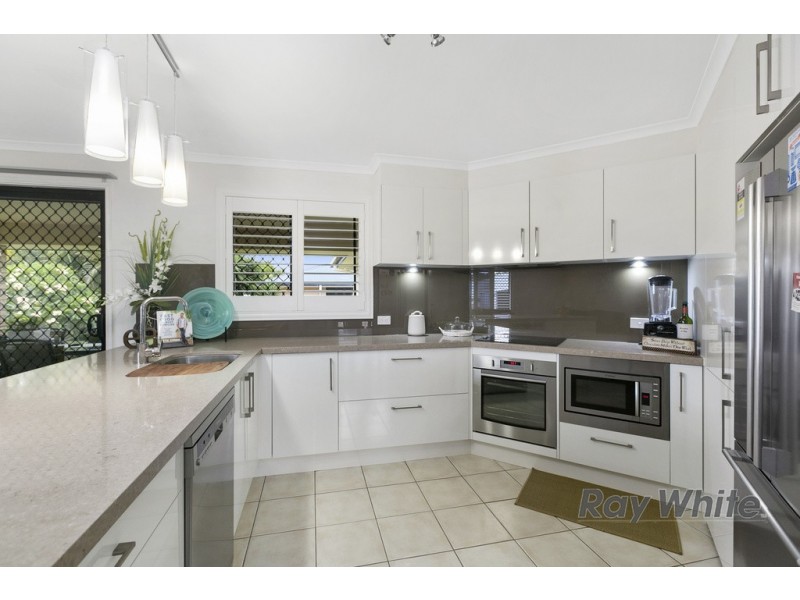 10 Hawkins Place, Thornlands QLD 4164
