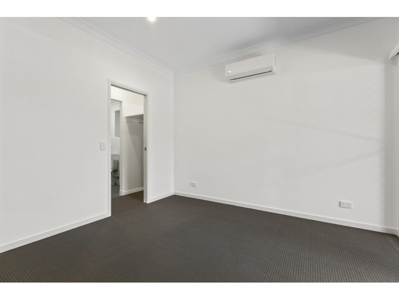 10/27 Pittwin Road North, Capalaba QLD 4157