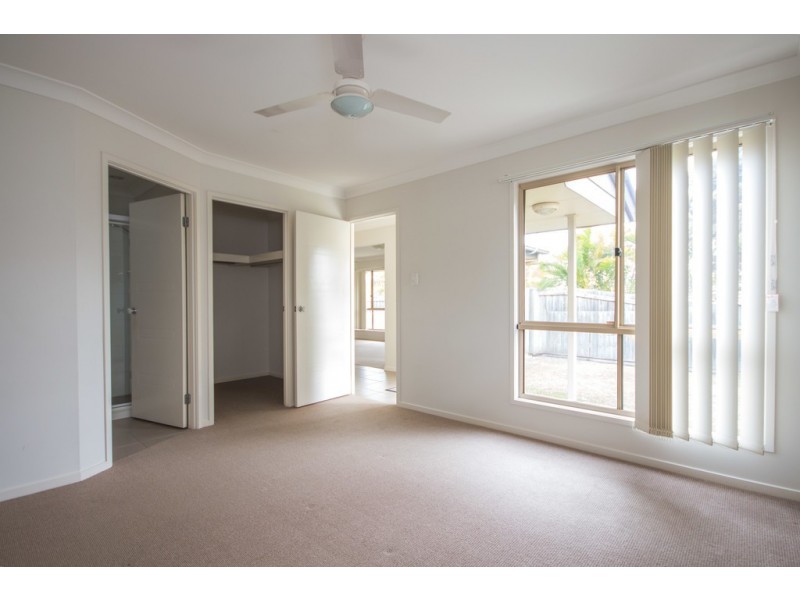 2/4 Woonara Street, Capalaba QLD 4157