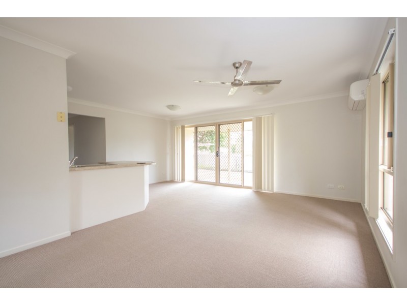 2/4 Woonara Street, Capalaba QLD 4157