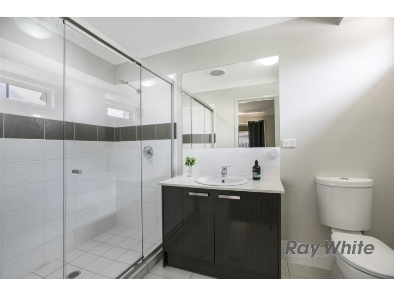 31 Stradbroke Street, Redland Bay QLD 4165