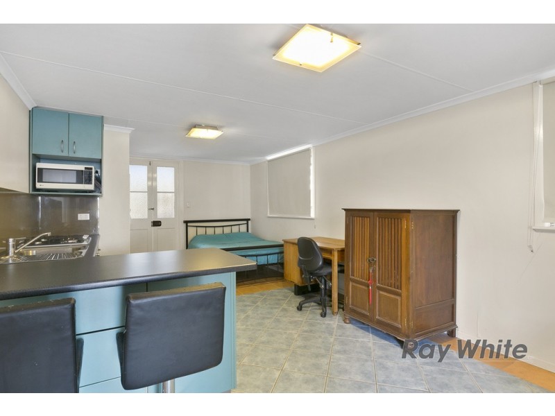 103 Cavendish Road, Coorparoo QLD 4151