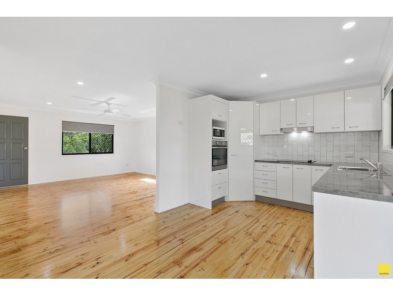 195 Redland Bay Road, Capalaba QLD 4157