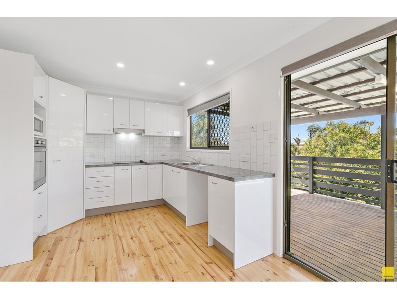 195 Redland Bay Road, Capalaba QLD 4157