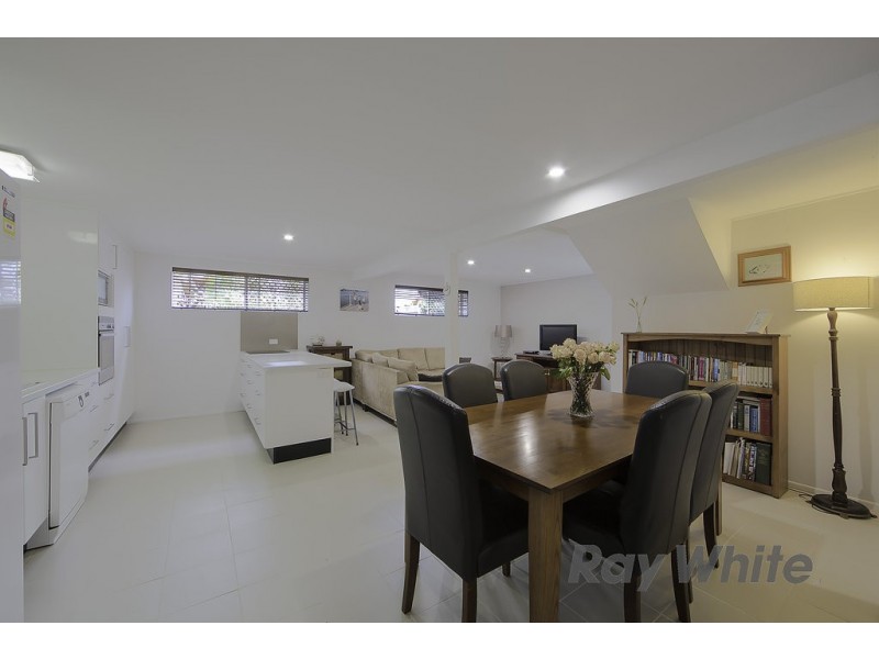 19 Scott Street, Redland Bay QLD 4165