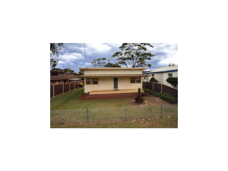47 Renown Avenue, Shoalhaven Heads NSW 2535