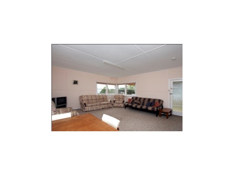 47 Renown Avenue, Shoalhaven Heads NSW 2535