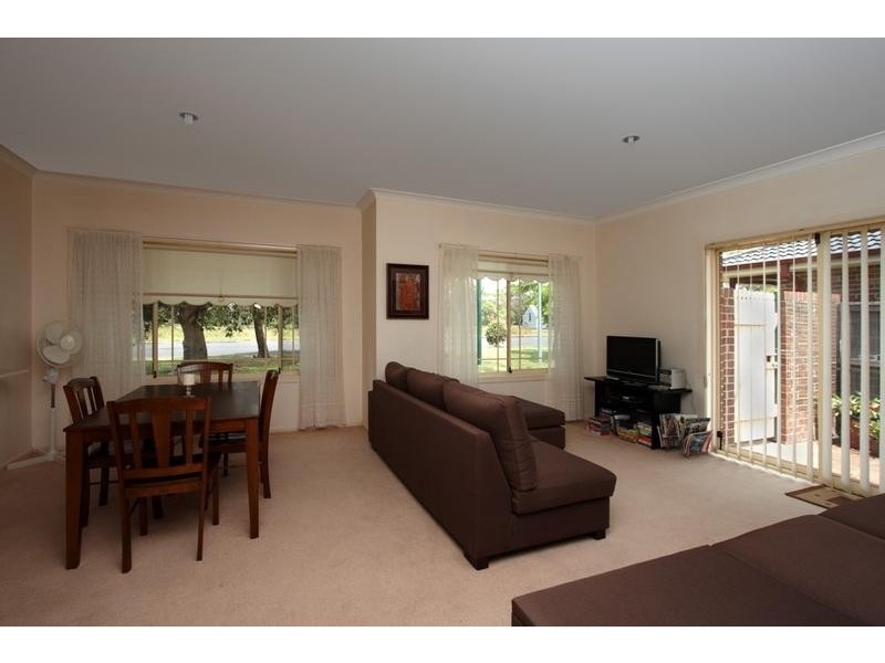 2/135 Scott Street, Shoalhaven Heads NSW 2535