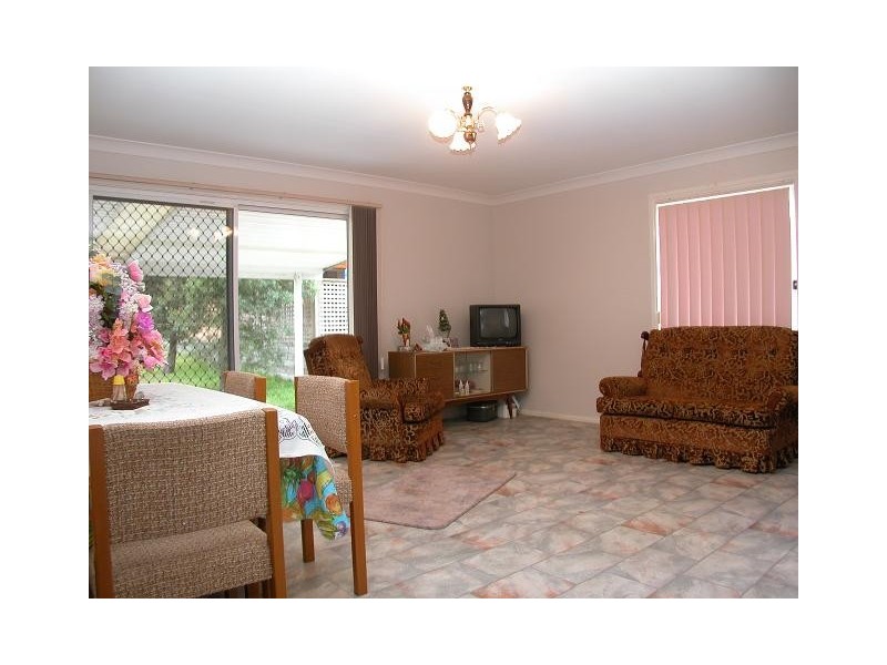10 Renown Avenue, Shoalhaven Heads NSW 2535