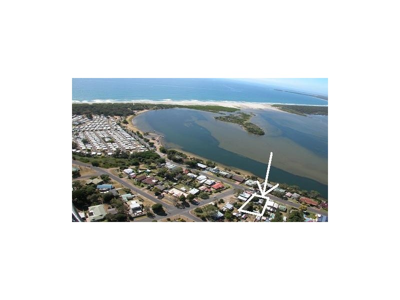 73 River Road, Shoalhaven Heads NSW 2535