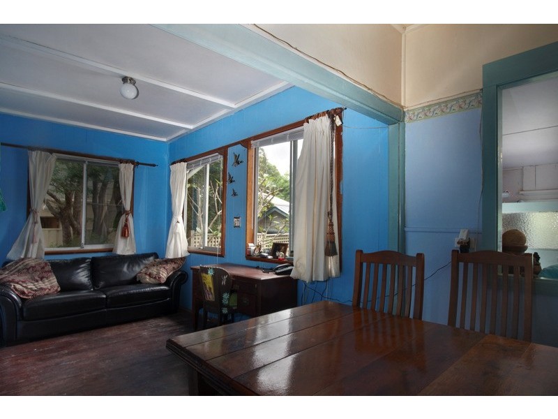 73 River Road, Shoalhaven Heads NSW 2535