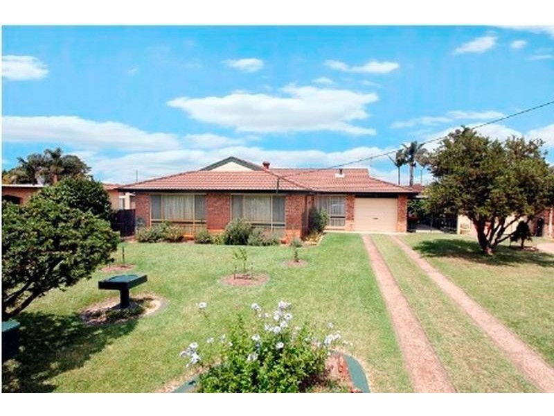 4 Rygate Ave, Shoalhaven Heads NSW 2535