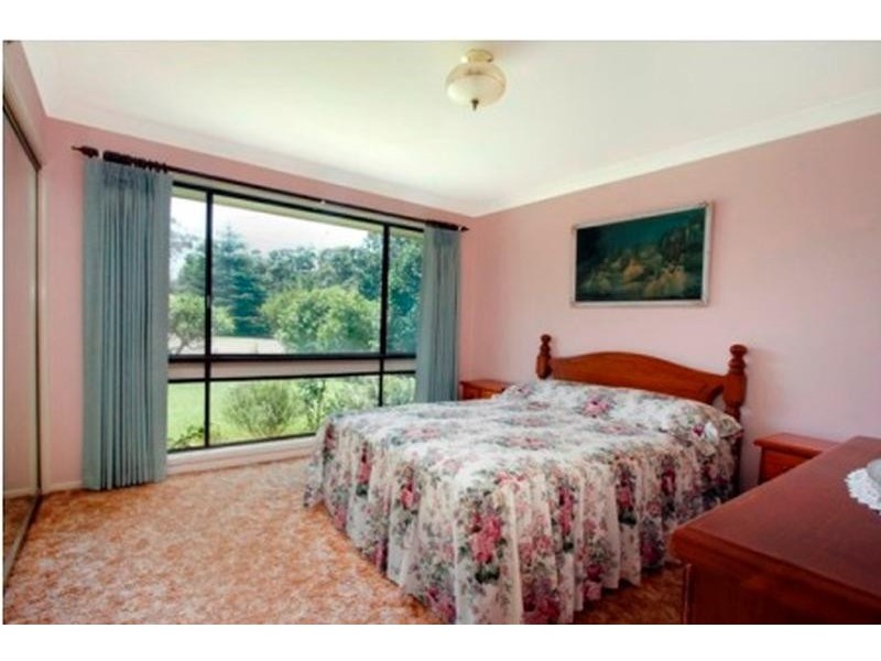 4 Rygate Ave, Shoalhaven Heads NSW 2535