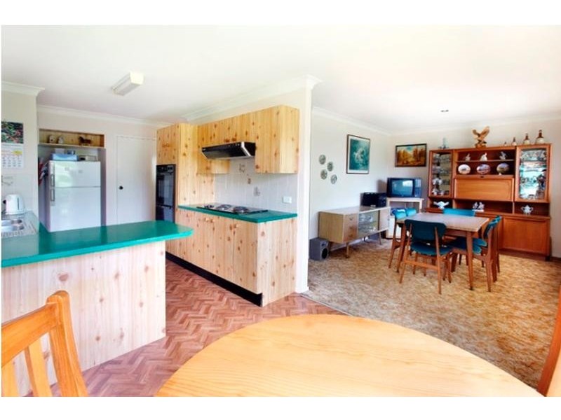 4 Rygate Ave, Shoalhaven Heads NSW 2535