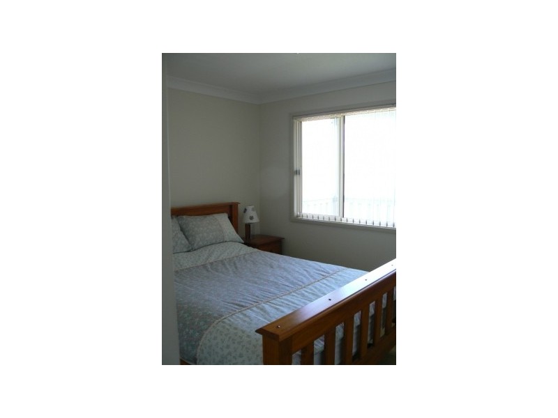 13 Renown Avenue, Shoalhaven Heads NSW 2535