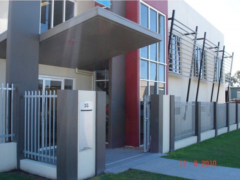 33 Grice Street, Clontarf QLD 4019