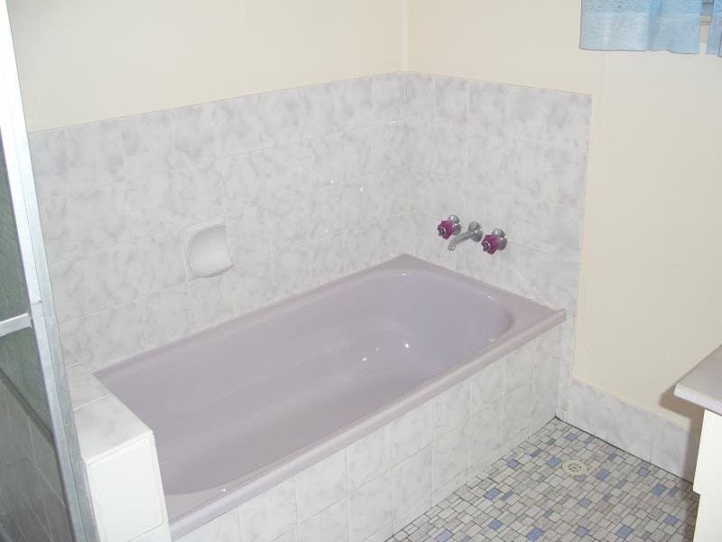 2 MacFarlane, Kippa-ring QLD 4021