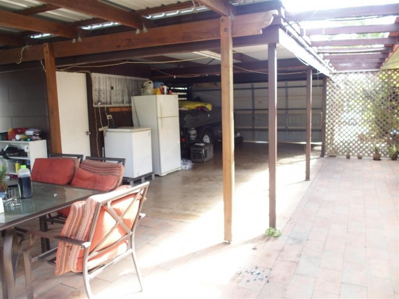 21 Lawless, Blackwater QLD 4717