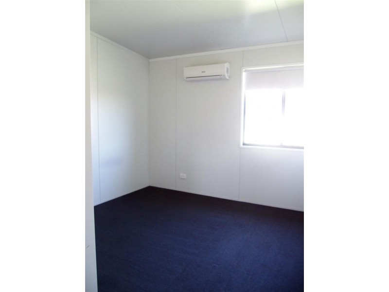 24 Hunter St, Blackwater QLD 4717