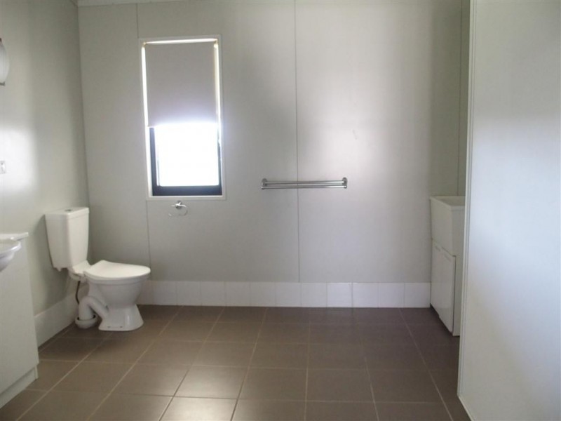 24 Hunter St, Blackwater QLD 4717