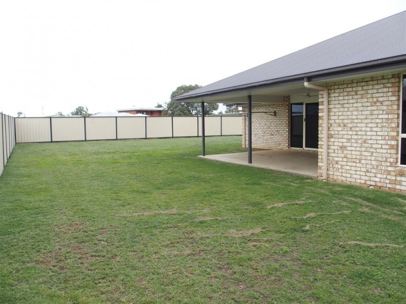 45 Hibiscus Crescent, Blackwater QLD 4717