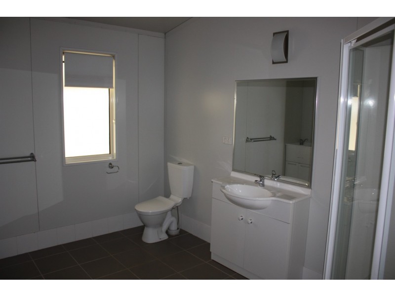 4 Summer Red Court, Blackwater QLD 4717