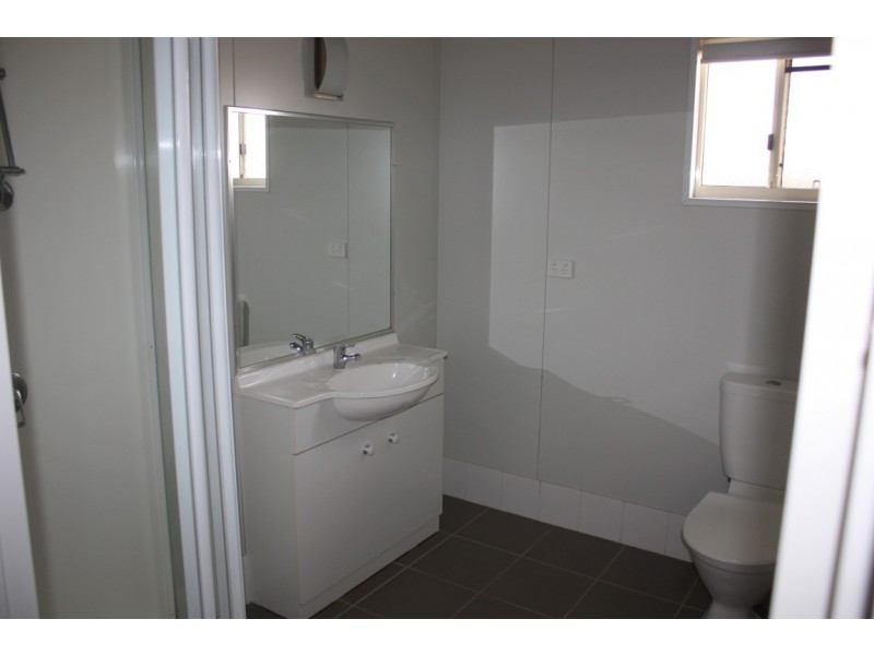4 Summer Red Court, Blackwater QLD 4717