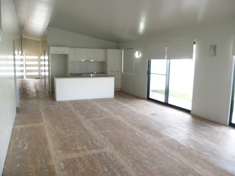 14 Summer Red Court, Blackwater QLD 4717