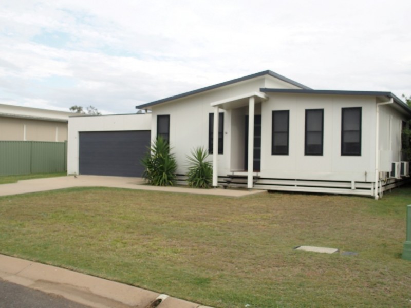 14 Summer Red Court, Blackwater QLD 4717