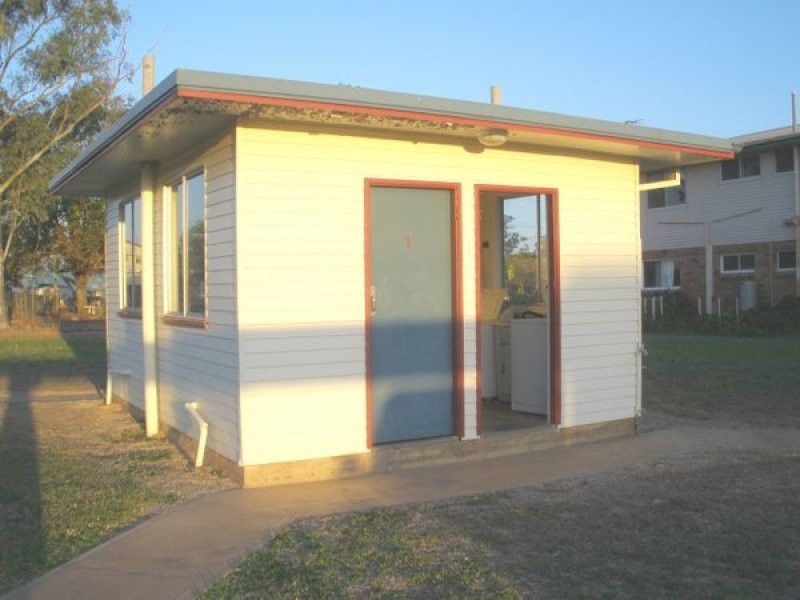 17 Acacia Street, Blackwater QLD 4717
