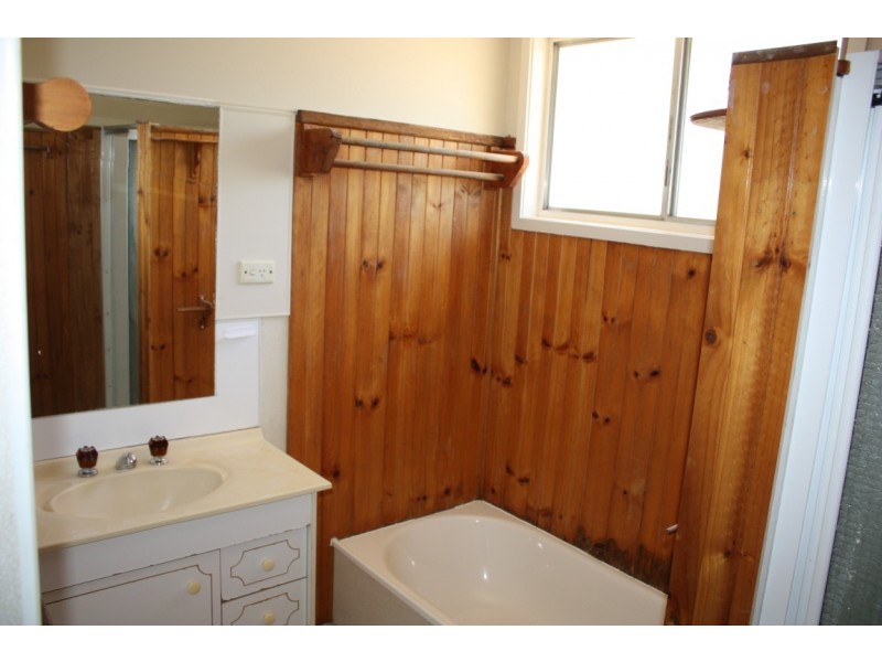 7 Fig Street, Blackwater QLD 4717