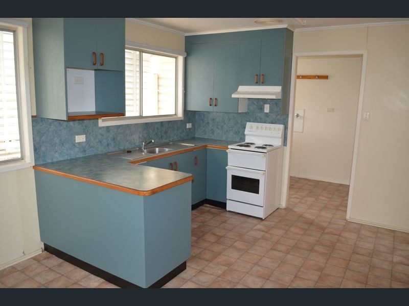 13 Bottletree Avenue, Blackwater QLD 4717