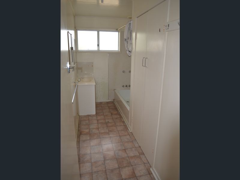13 Bottletree Avenue, Blackwater QLD 4717