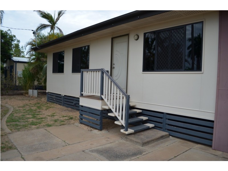 45 Littlefield Street, Blackwater QLD 4717