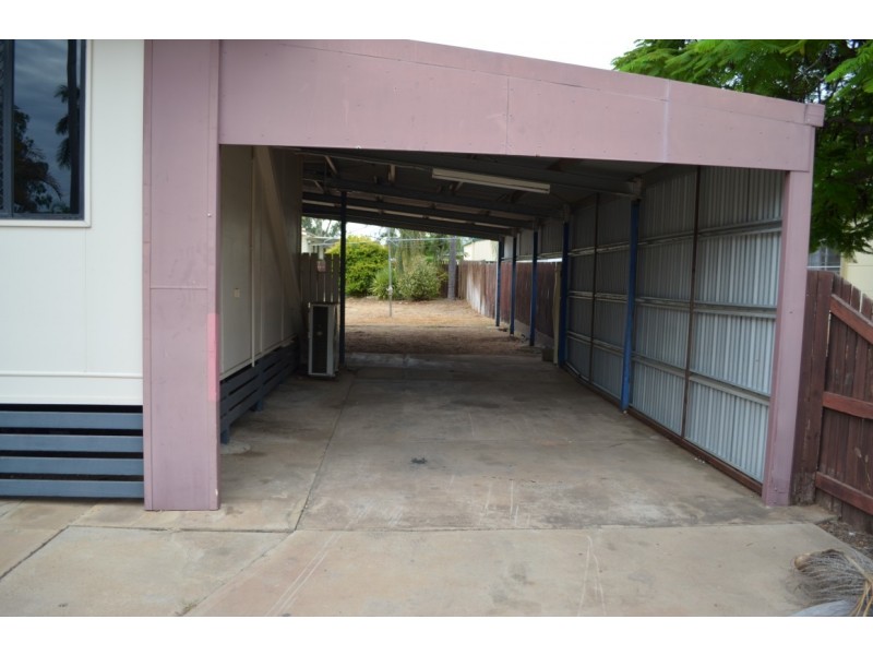 45 Littlefield Street, Blackwater QLD 4717