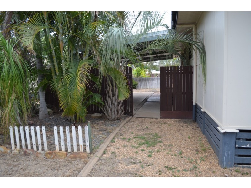 45 Littlefield Street, Blackwater QLD 4717