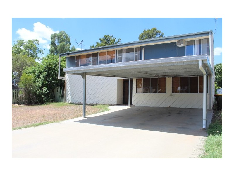 27 Stower Street, Blackwater QLD 4717